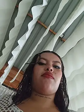 Snapshot of Yessica_Lopezz chatting on 10, 5, 2026 Yessica Lopezz online show from 10, 5, 2026