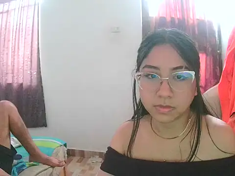 Snapshot of honeysweet111 chatting on 26, 9, 2025 honeysweet111 online show from 26, 9, 2025