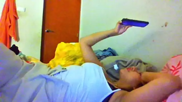 Snapshot of honeysweet111 chatting on 14, 11, 2025 honeysweet111 online show from 14, 11, 2025