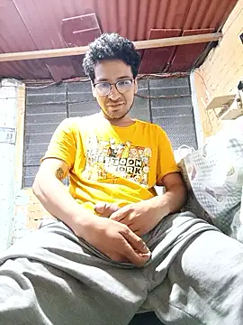 LecheDeSoya666 online show from 20, 10, 2025