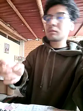 LecheDeSoya666 online show from 25, 9, 2025