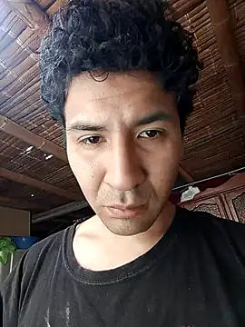 LecheDeSoya666 online show from 4, 11, 2025