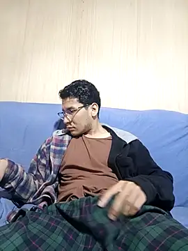 LecheDeSoya666 online show from 13, 10, 2025