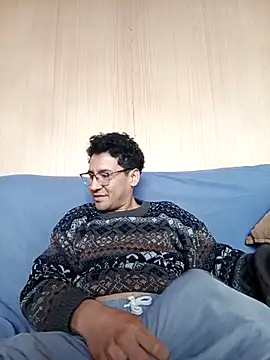 LecheDeSoya666 online show from 8, 10, 2025