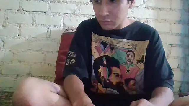 LecheDeSoya666 online show from 25, 3, 2026