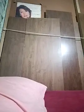 LecheDeSoya666 online show from 18, 9, 2025