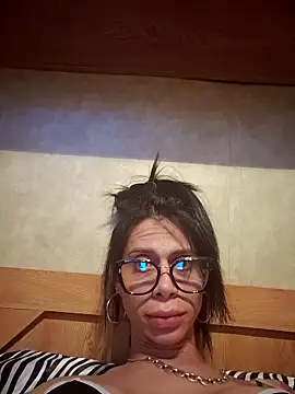 lolateton online show from 18, 6, 2026