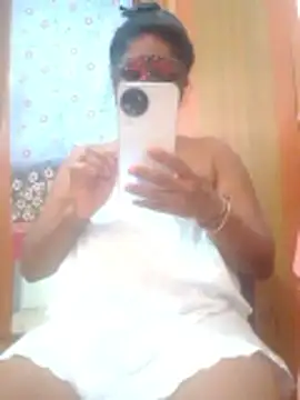 boosypussy online show from 8, 4, 2026