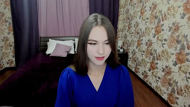 EllaCurtis online show from 22, 9, 2025