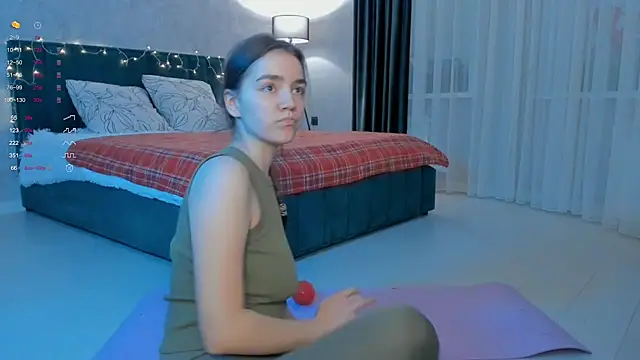 sweete chantal online show from 13, 10, 2025