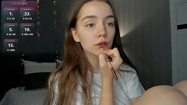 Snapshot of sweete_chantal chatting on 10, 7, 2026 sweete chantal online show from 10, 7, 2026