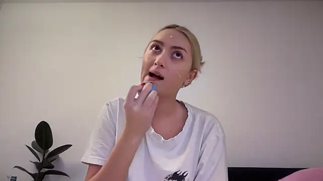 Kitty Swetty online show from 14, 1, 2026