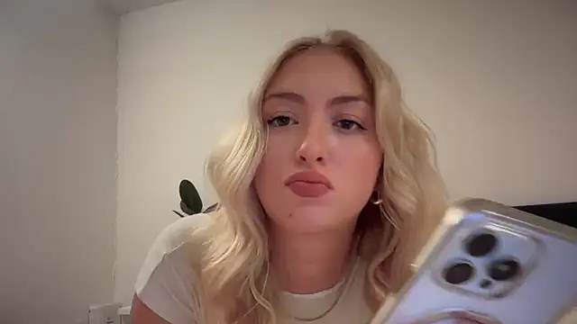 Snapshot of Kitty_Swetty chatting on 17, 2, 2026 Kitty Swetty online show from 17, 2, 2026