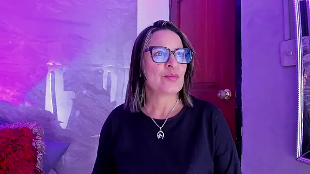 Agatha Pleasure online show from 17, 9, 2025