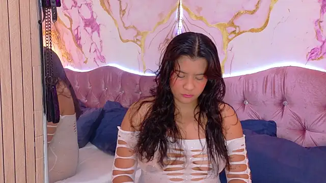 KARINAJTORRES online show from 9, 7, 2026
