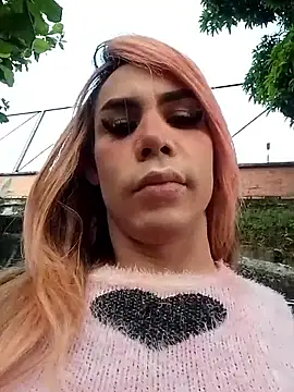 Snapshot of Daliana_Gounbolt chatting on 12, 9, 2025 Daliana Gounbolt online show from 12, 9, 2025