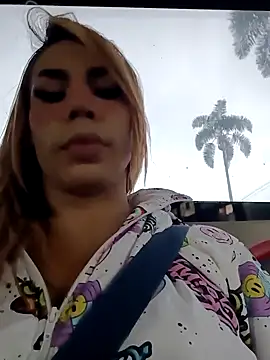 Snapshot of Daliana_Gounbolt chatting on 4, 10, 2025 Daliana Gounbolt online show from 4, 10, 2025