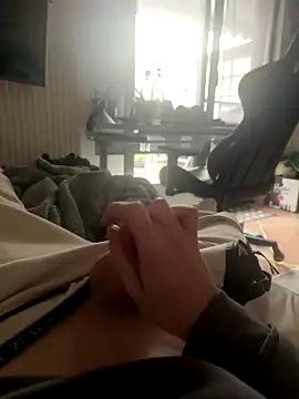 Djibi77 online show from 27, 10, 2025