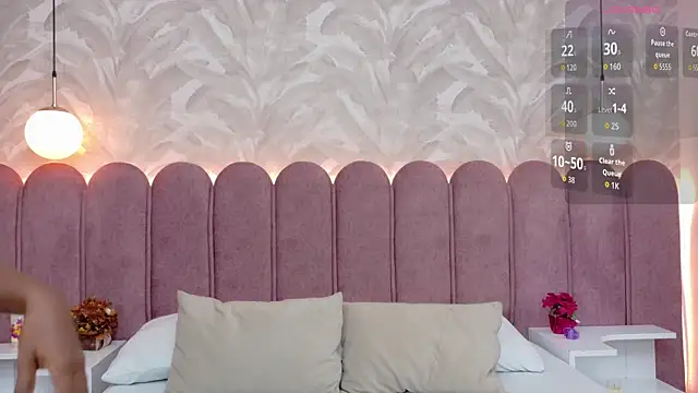 Agatha-Adams online show from 13, 4, 2026