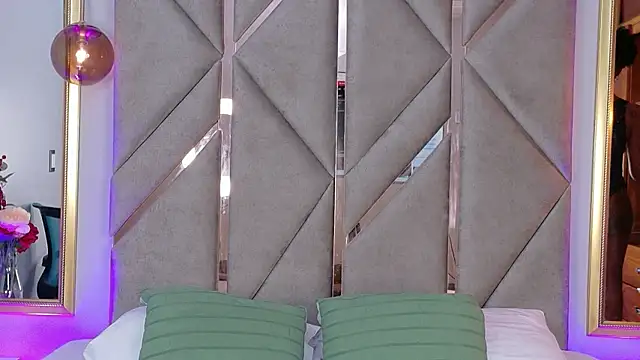 Agatha-Adams online show from 10, 1, 2026