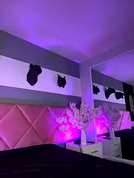 Bella Williiams online show from 30, 11, 2025