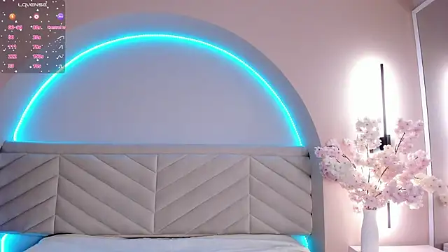 Bella Williiams online show from 4, 4, 2026