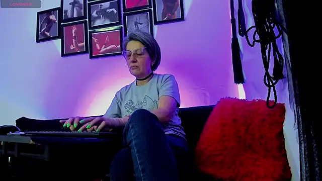 MistressNyx cg online show from 26, 9, 2025