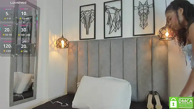 Gia Scott online show from 11, 10, 2025