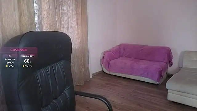 Laura Gol online show from 15, 11, 2025