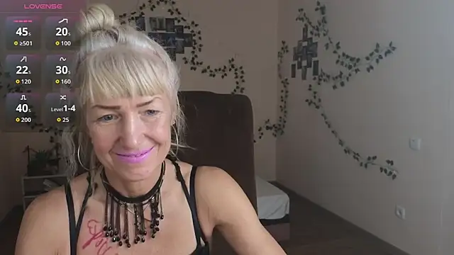 Laura Gol online show from 27, 10, 2025