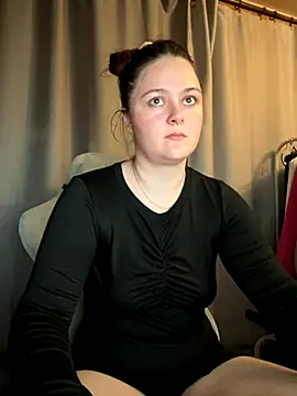 Cuty Kitty online show from 12, 9, 2025