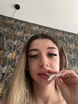 OdetteMason online show from 14, 4, 2026