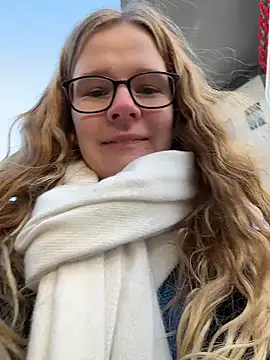 Bikergirl 97 online show from 21, 11, 2025