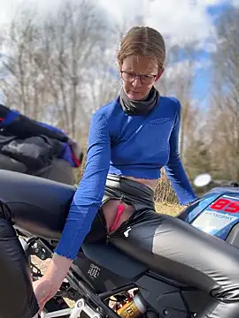 Bikergirl 97 online show from 23, 3, 2026