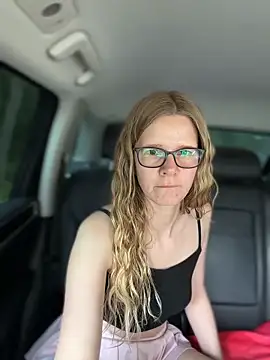 Bikergirl 97 online show from 6, 5, 2026