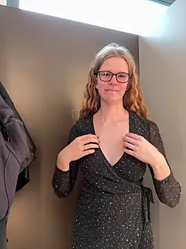 Bikergirl 97 online show from 19, 12, 2025