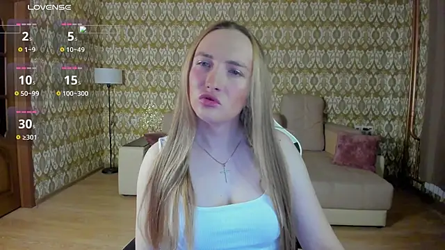 Snapshot of Vi_Luxy chatting on 23, 5, 2026 Vi Luxy online show from 23, 5, 2026