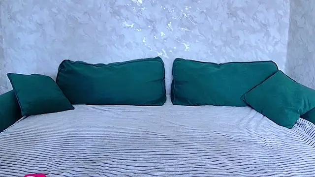 Snapshot of AliceSinner chatting on 9, 10, 2025 AliceSinner online show from 9, 10, 2025