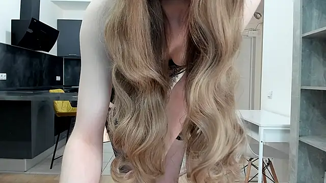 Kitty Player online show from 12, 4, 2026