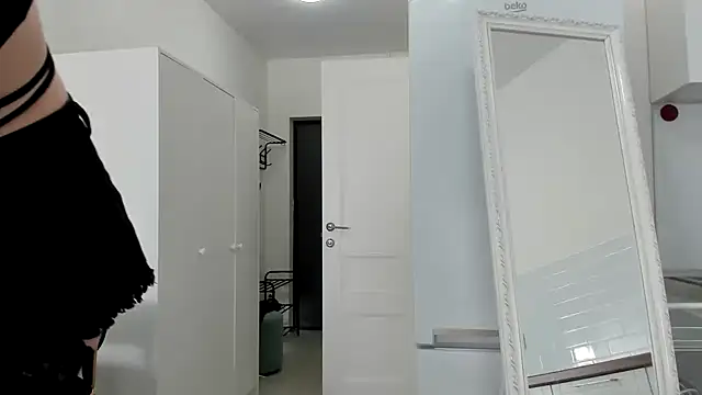 Snapshot of Kitty_Player chatting on 11, 10, 2025 Kitty Player online show from 11, 10, 2025