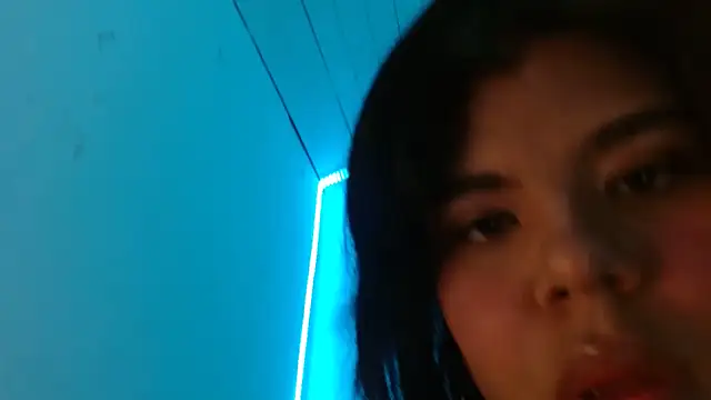 samantha-pettie online show from 20, 10, 2025