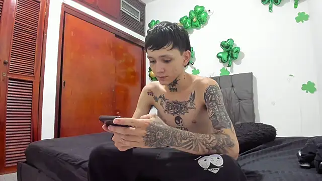 StraightBoy Nick online show from 3, 5, 2026