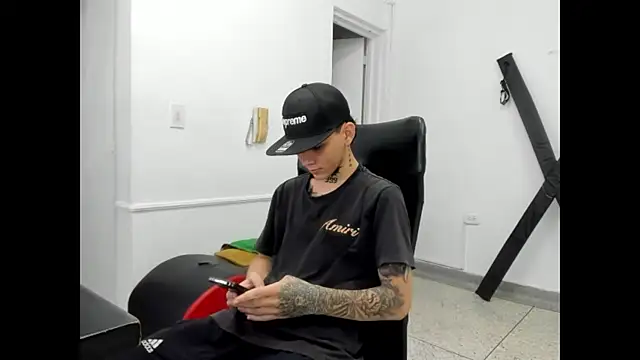 StraightBoy Nick online show from 30, 4, 2026