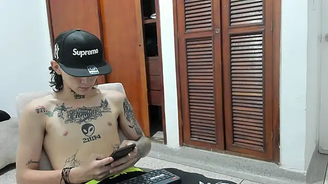 StraightBoy Nick online show from 16, 3, 2026