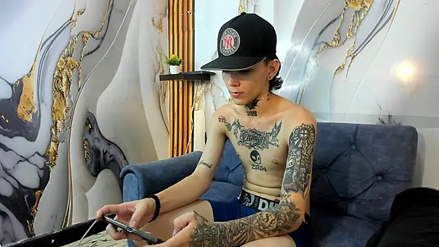 StraightBoy Nick online show from 9, 10, 2025