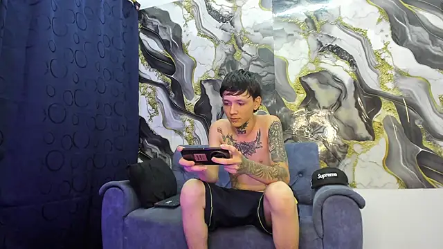 StraightBoy Nick online show from 20, 5, 2026