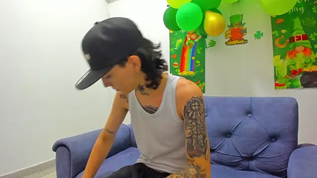 StraightBoy Nick online show from 18, 3, 2026