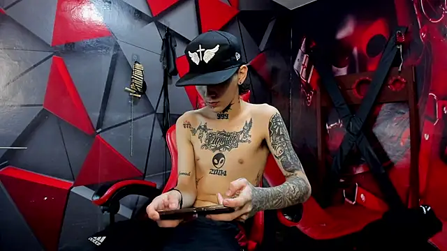 StraightBoy Nick online show from 22, 10, 2025