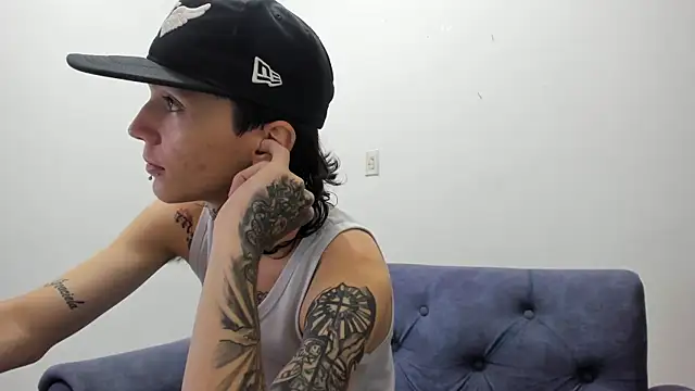 StraightBoy Nick online show from 3, 4, 2026