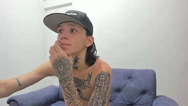 StraightBoy Nick online show from 13, 3, 2026